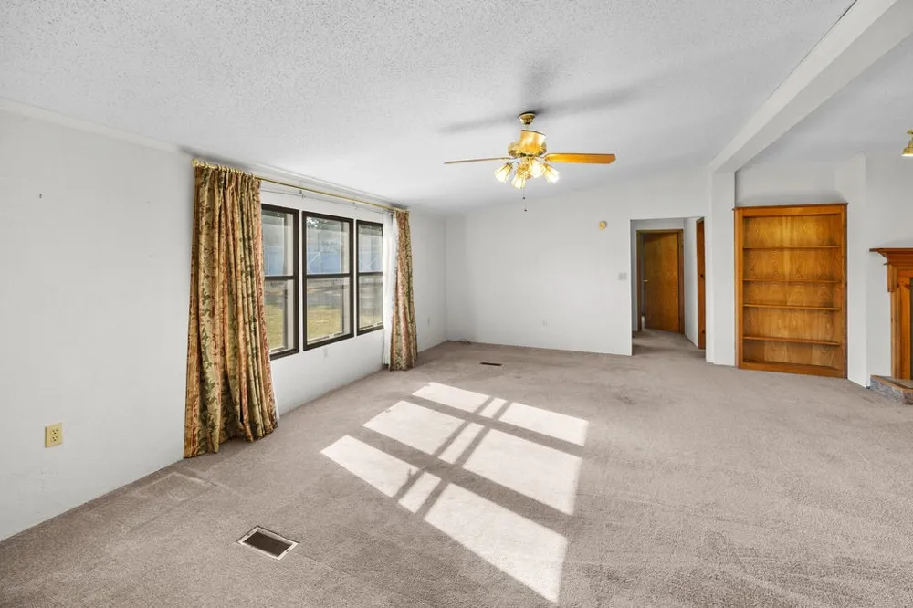 662 County Road 2325 Mineola, TX 75773