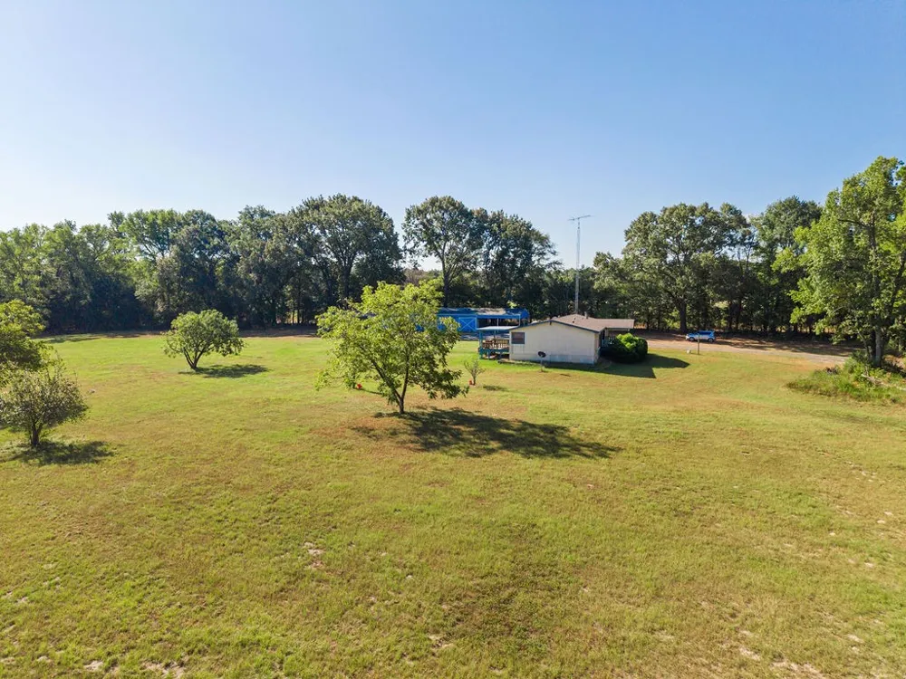 662 County Road 2325 Mineola, TX 75773
