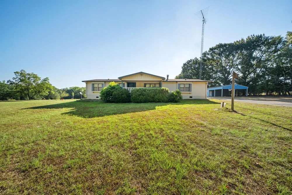 662 County Road 2325 Mineola, TX 75773