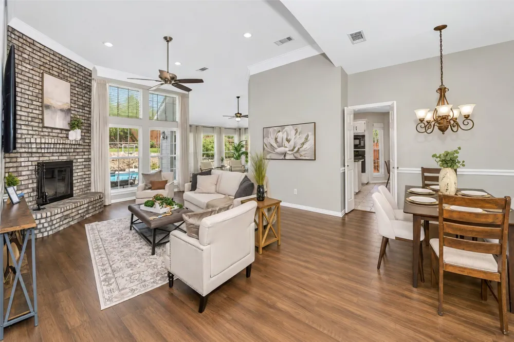 3121 Hazlewood Court Bedford, TX 76021