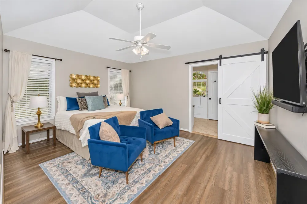 3121 Hazlewood Court Bedford, TX 76021