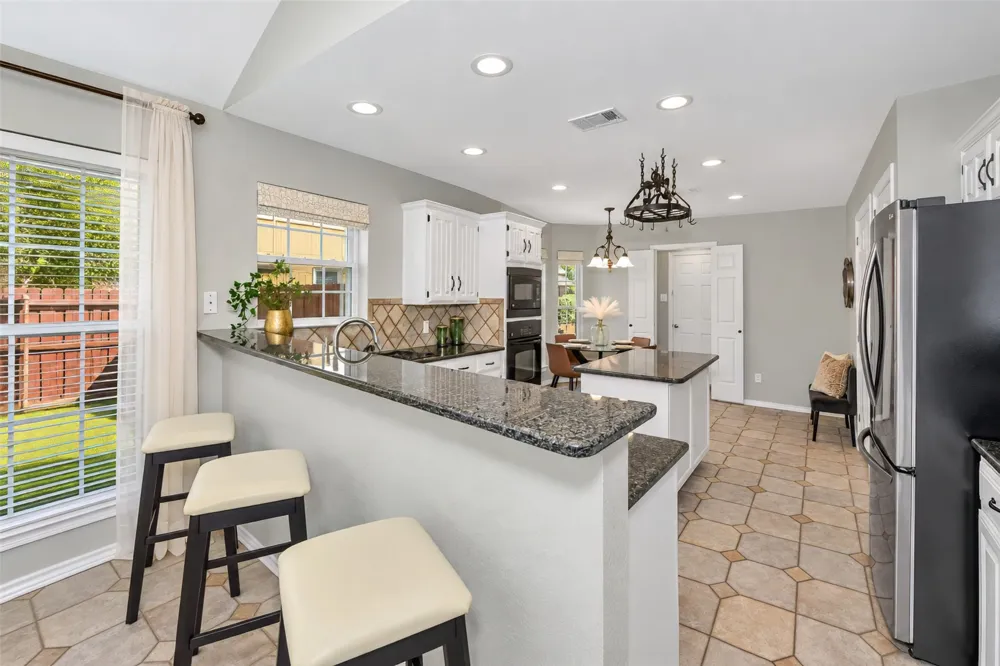 3121 Hazlewood Court Bedford, TX 76021