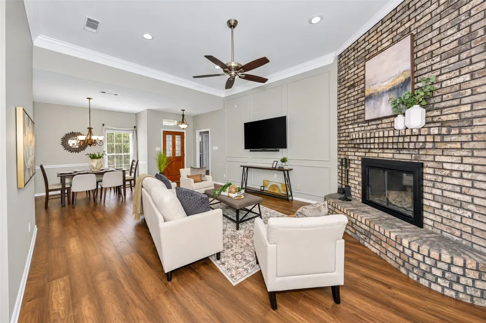 3121 Hazlewood Court Bedford, TX 76021