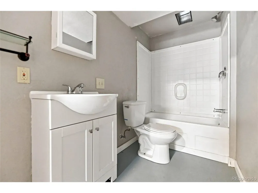 1957 W 102nd Avenue Thornton, CO 80260