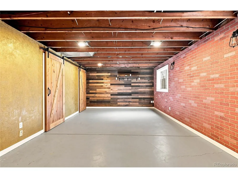 1957 W 102nd Avenue Thornton, CO 80260