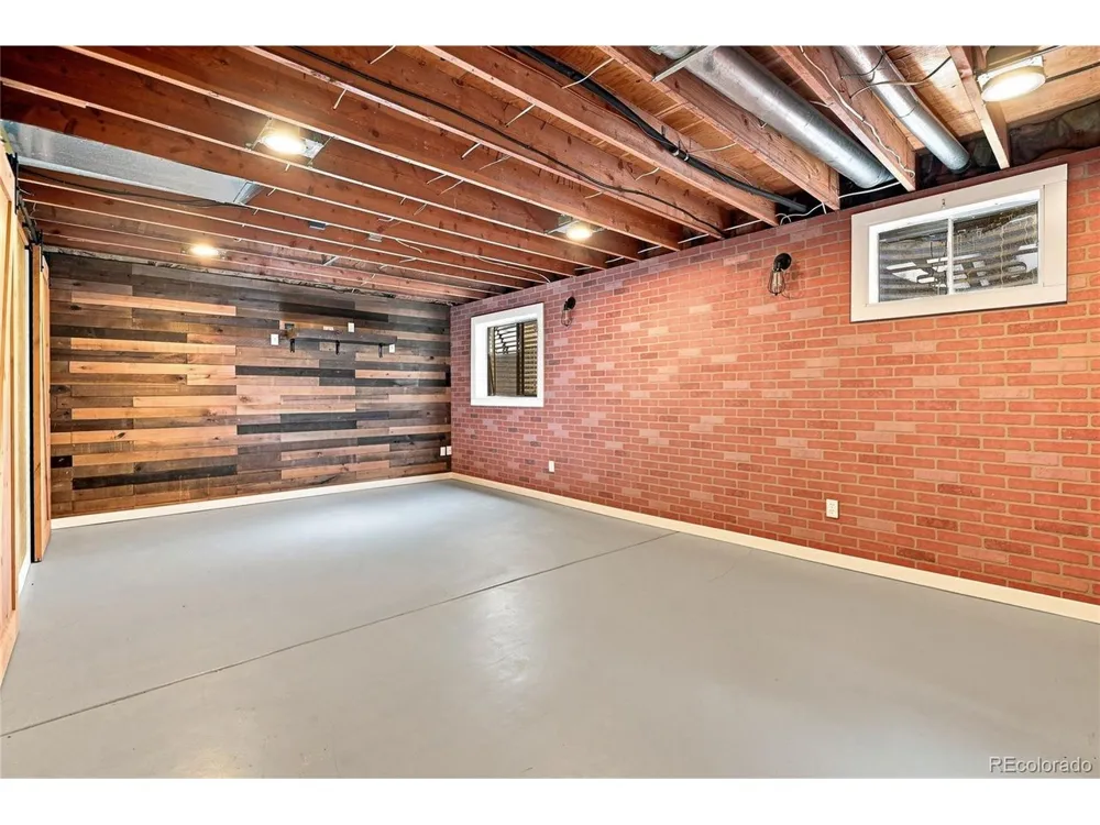 1957 W 102nd Avenue Thornton, CO 80260