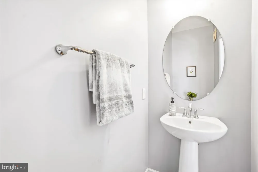 121 COPLEY CIRCLE #34B Gaithersburg, MD 20878