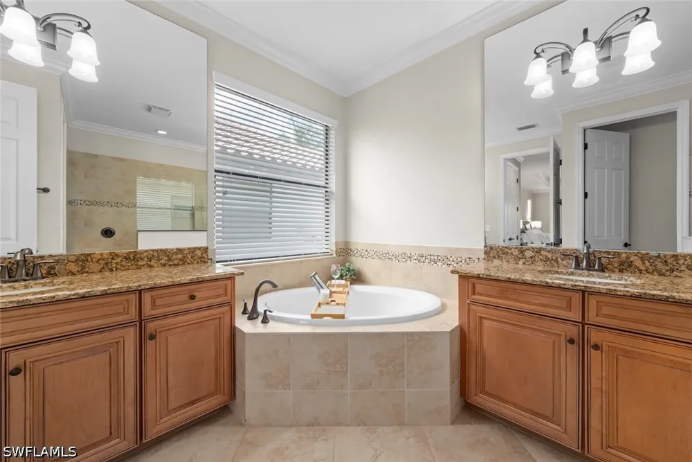 Fenhurst Way Naples, FL 34120