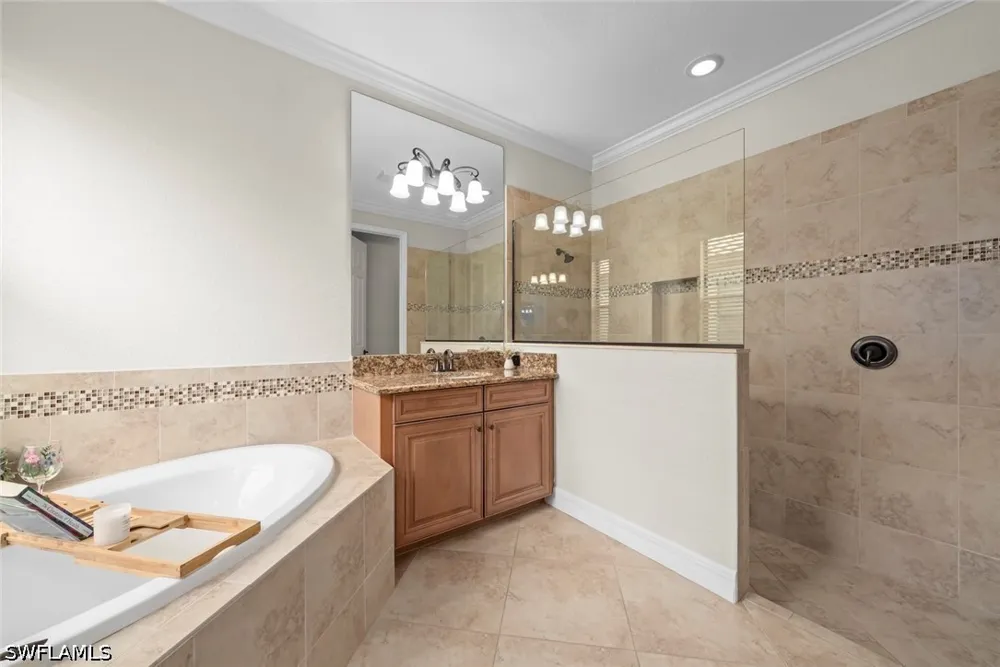 Fenhurst Way Naples, FL 34120