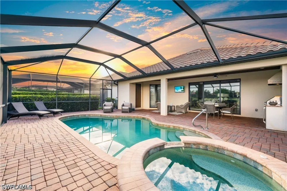 Fenhurst Way Naples, FL 34120