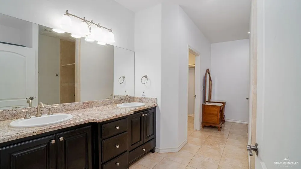 2415 Flag Stone Terrace Weslaco, TX 78596