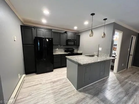 4295 Brownsboro Road #9