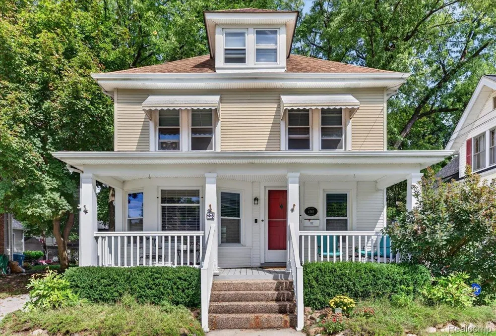 45 Park Street Oxford Village, MI 48371