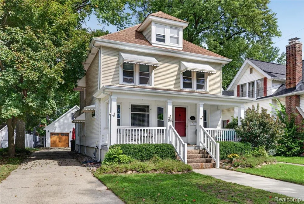 45 Park Street Oxford Village, MI 48371