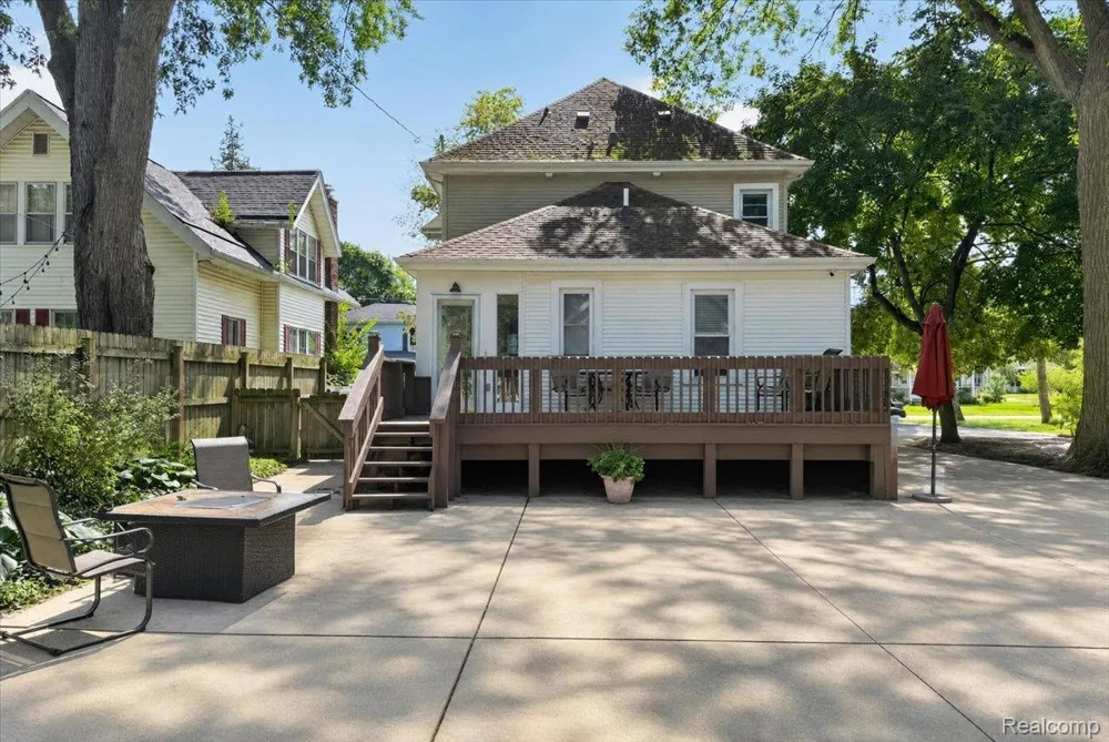 45 Park Street Oxford Village, MI 48371