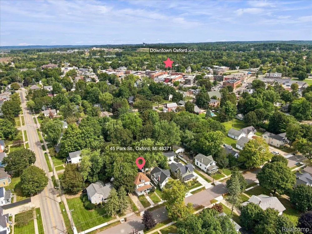 45 Park Street Oxford Village, MI 48371