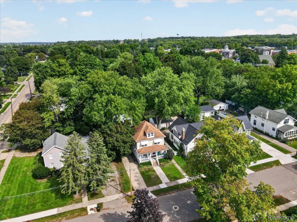 45 Park Street Oxford Village, MI 48371