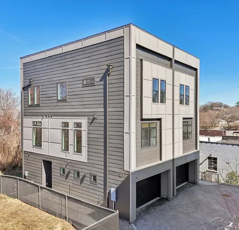107 E 9th St #C5