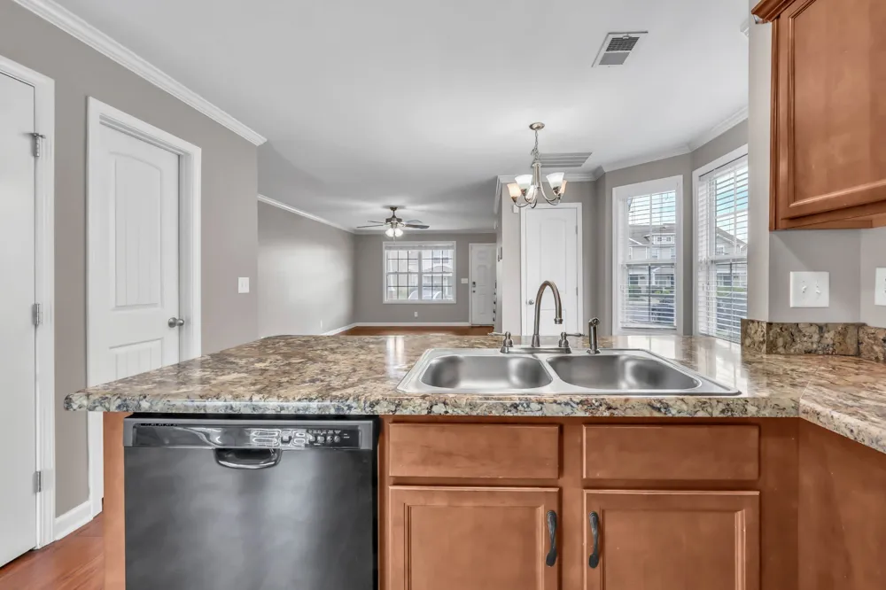 326 Sam Houston Cir Clarksville, TN 37040
