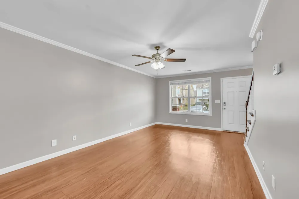 326 Sam Houston Cir Clarksville, TN 37040