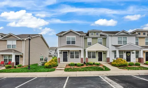 326 Sam Houston Cir