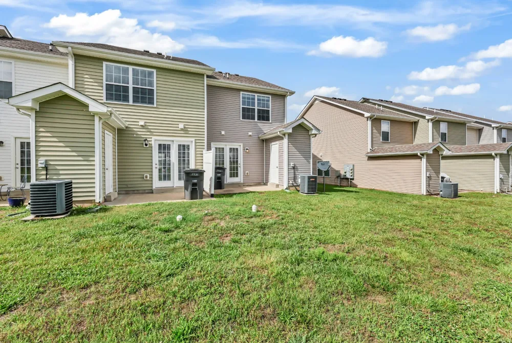 326 Sam Houston Cir Clarksville, TN 37040