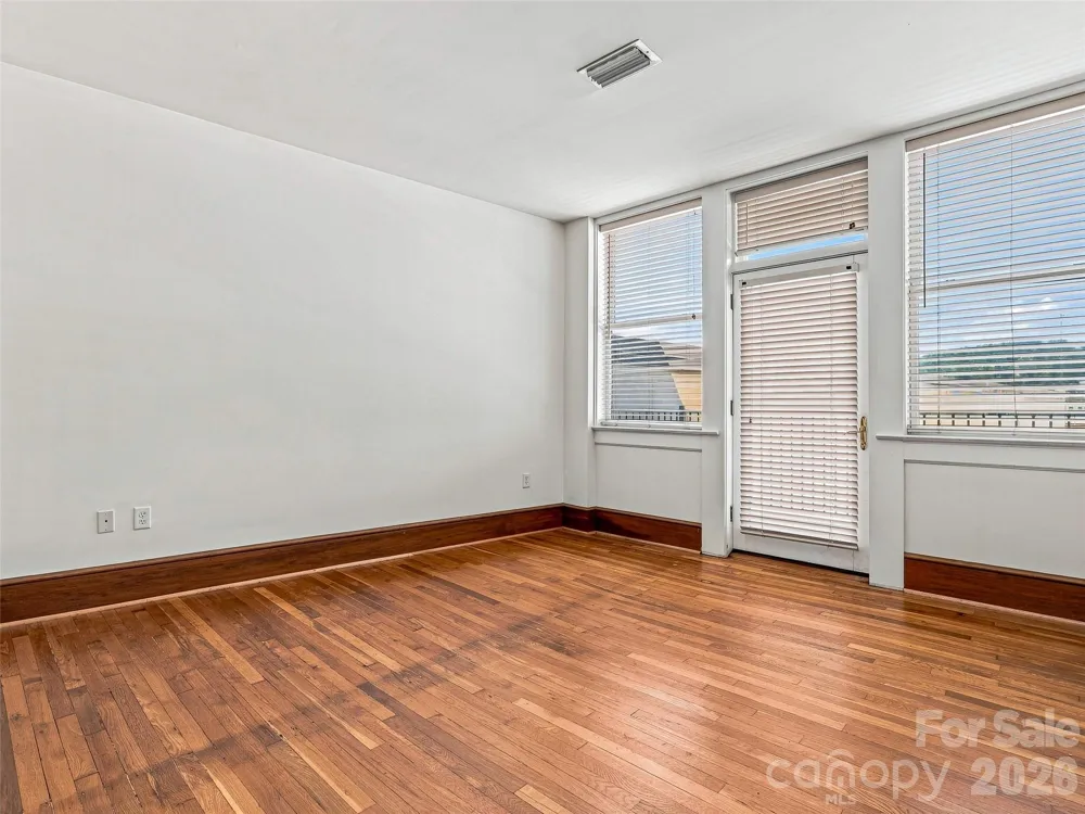 55 1/2 Haywood Street #3B Asheville, NC 28801
