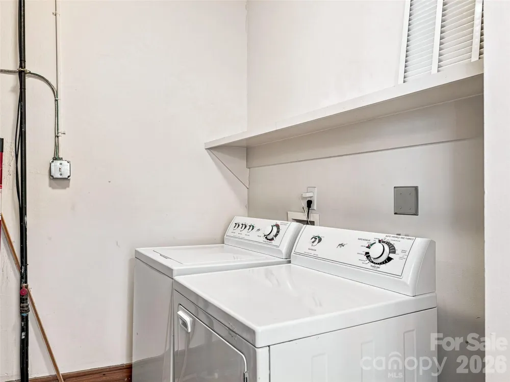 55 1/2 Haywood Street #3B Asheville, NC 28801