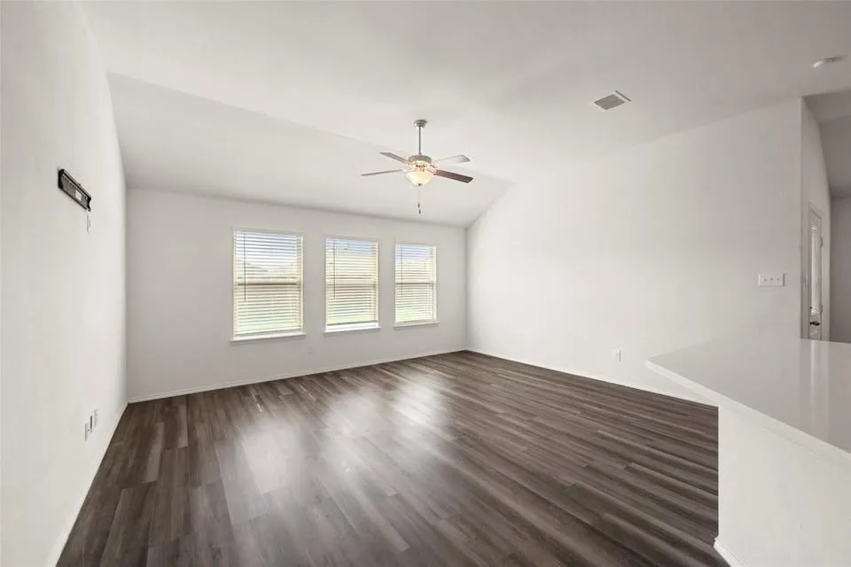 2901 Panhandle Drive Heartland, TX 75126