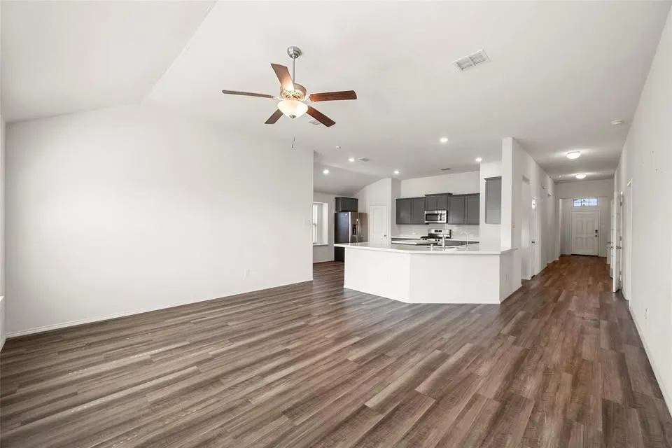 2901 Panhandle Drive Heartland, TX 75126