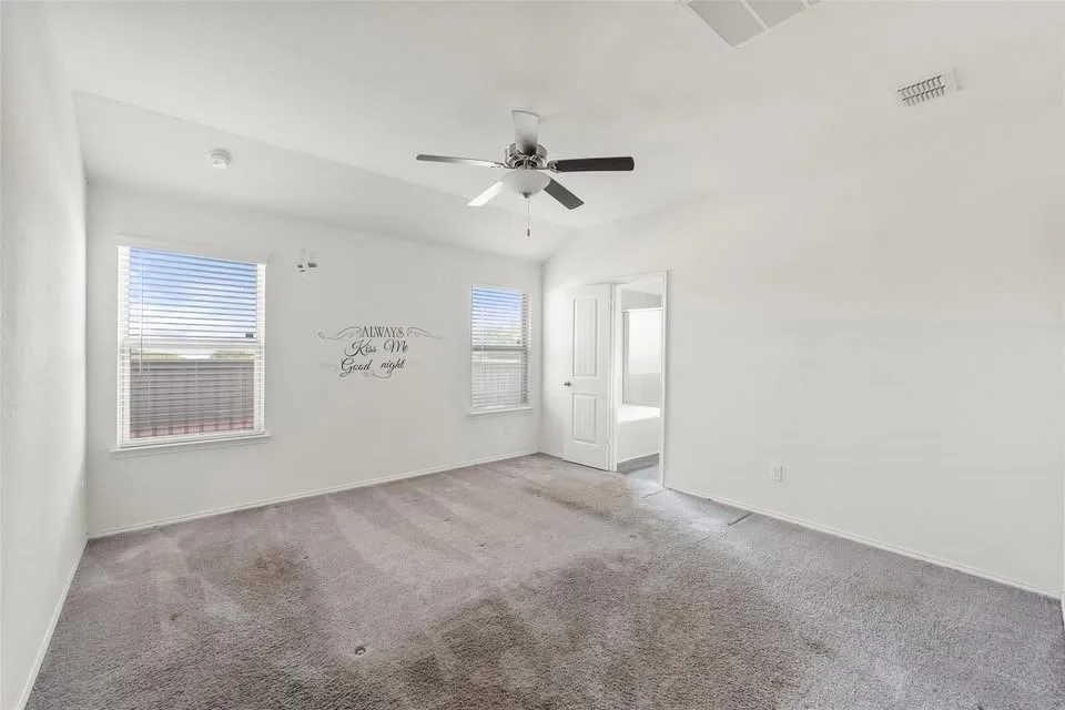 2901 Panhandle Drive Heartland, TX 75126