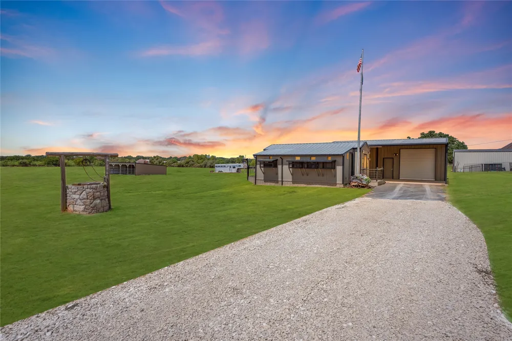4870 Rhea Road Granbury, TX 76049