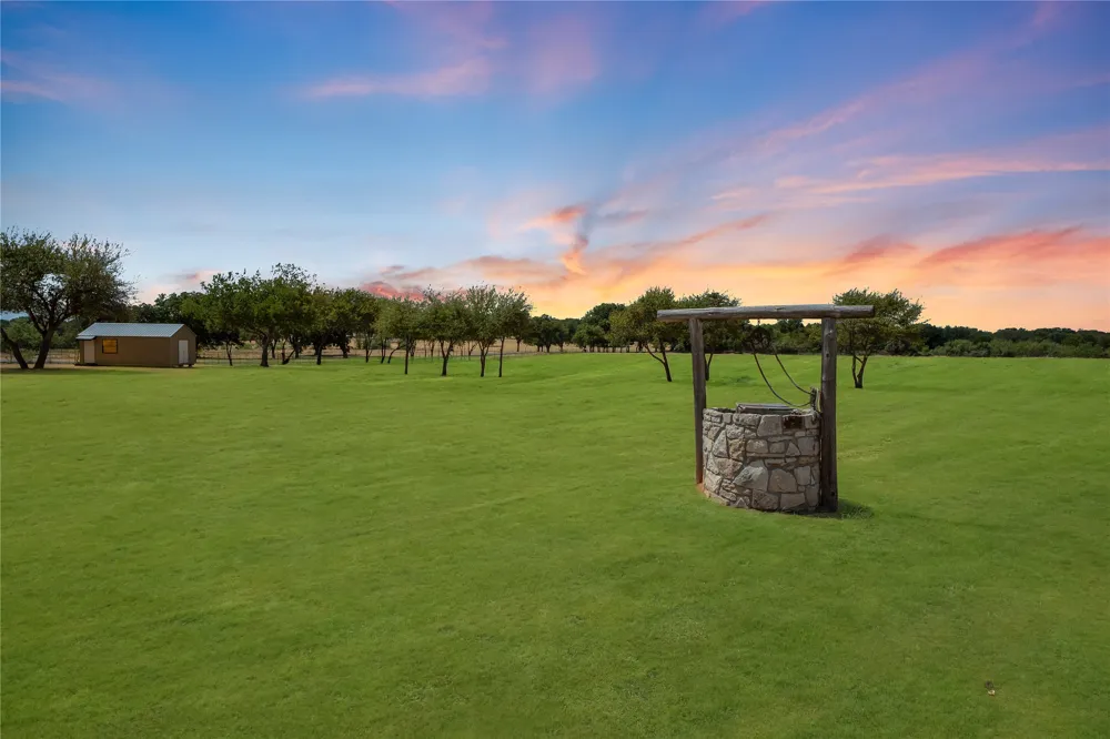 4870 Rhea Road Granbury, TX 76049