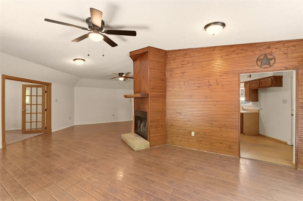 1001 Green Tree Drive Weatherford, TX 76087
