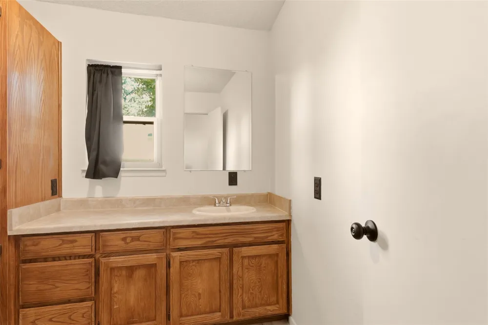 1001 Green Tree Drive Weatherford, TX 76087