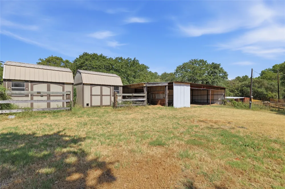 1001 Green Tree Drive Weatherford, TX 76087