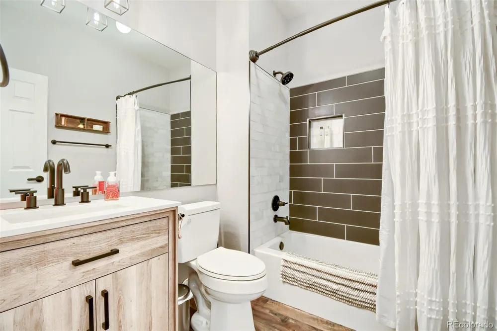 14842 E 117th Place Commerce City, CO 80603