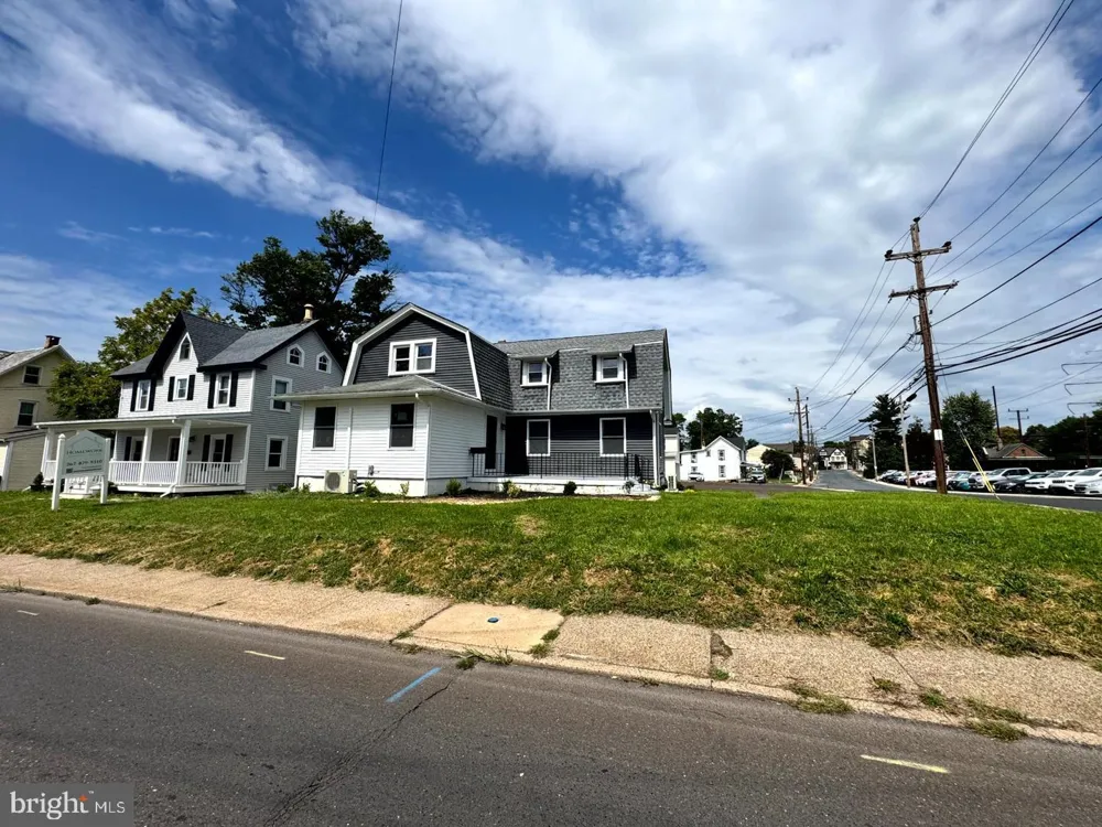 77 BYBERRY ROAD #UNIT A Hatboro, PA 19040