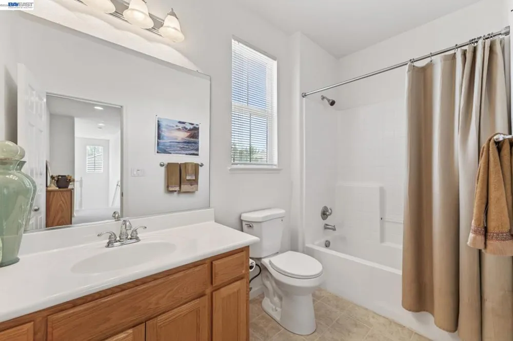 9348 Vintner Circle Patterson, CA 95363