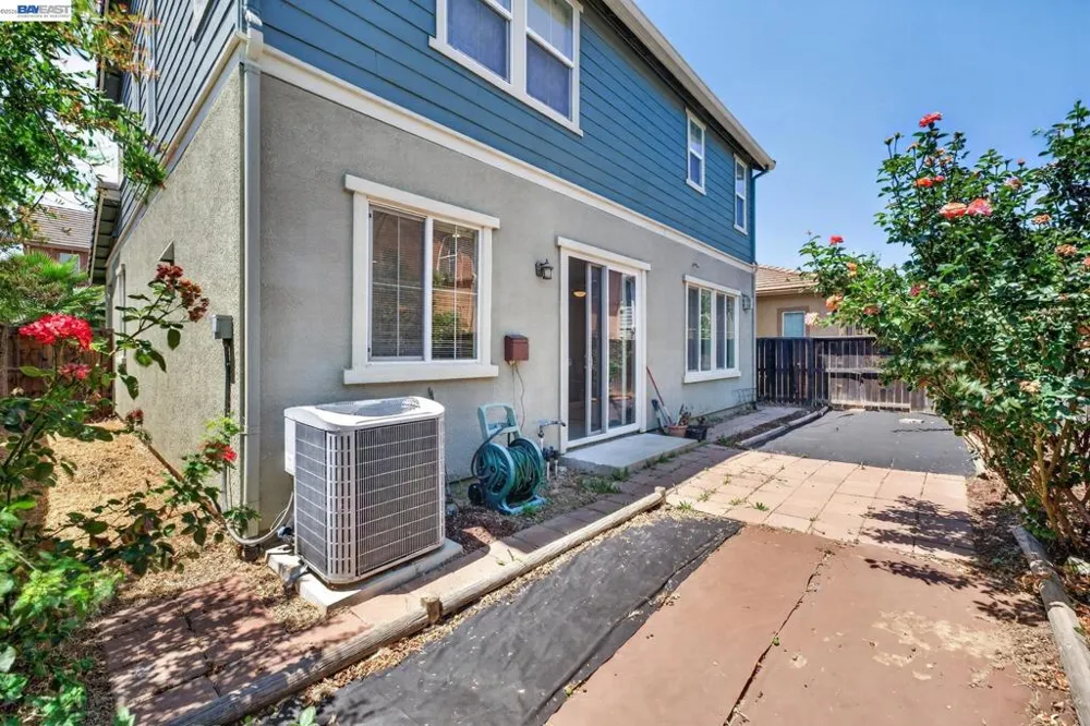 9348 Vintner Circle Patterson, CA 95363