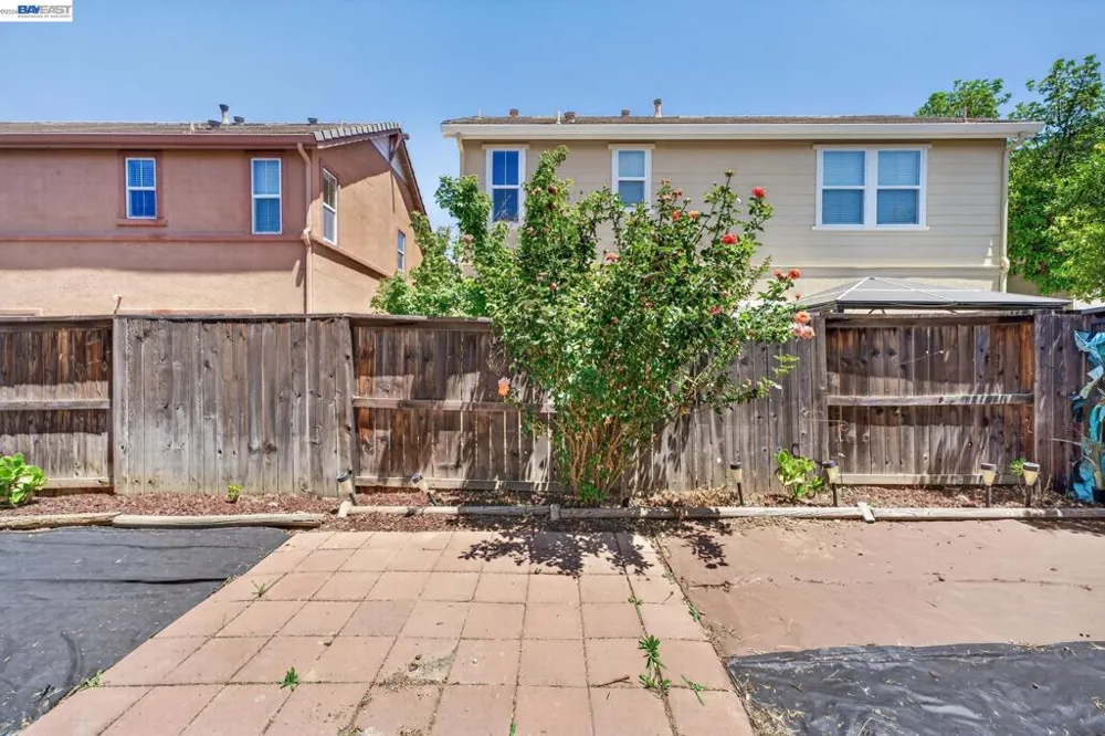 9348 Vintner Circle Patterson, CA 95363