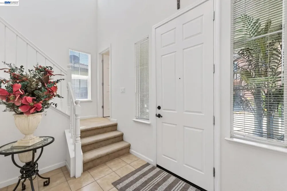 9348 Vintner Circle Patterson, CA 95363