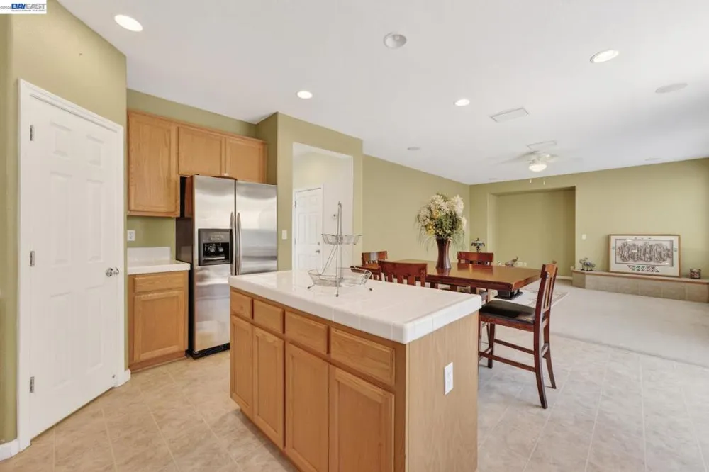 9348 Vintner Circle Patterson, CA 95363