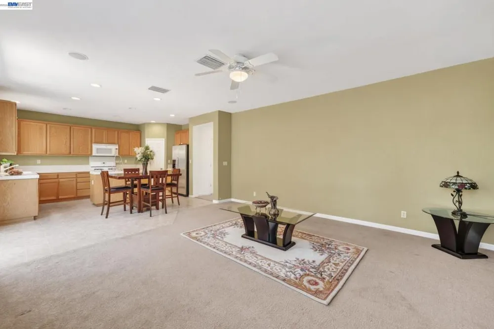 9348 Vintner Circle Patterson, CA 95363