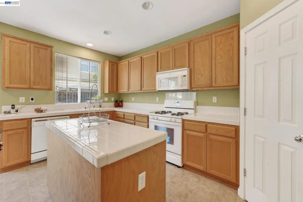 9348 Vintner Circle Patterson, CA 95363