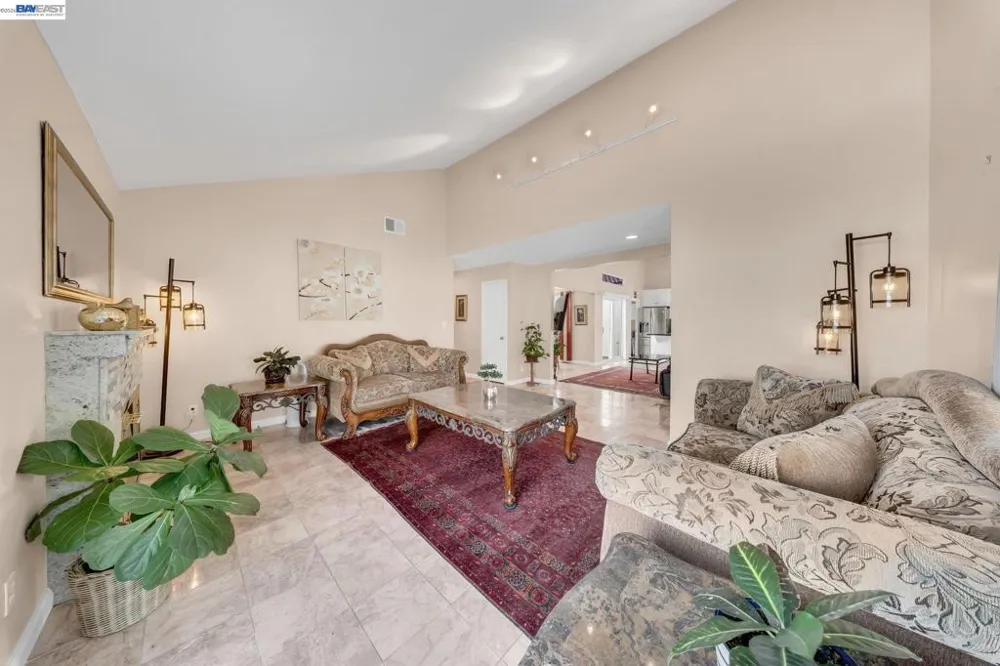 2106 Grackle Ct Union City, CA 94587