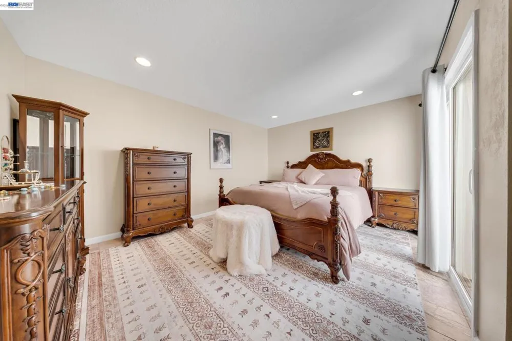 2106 Grackle Ct Union City, CA 94587