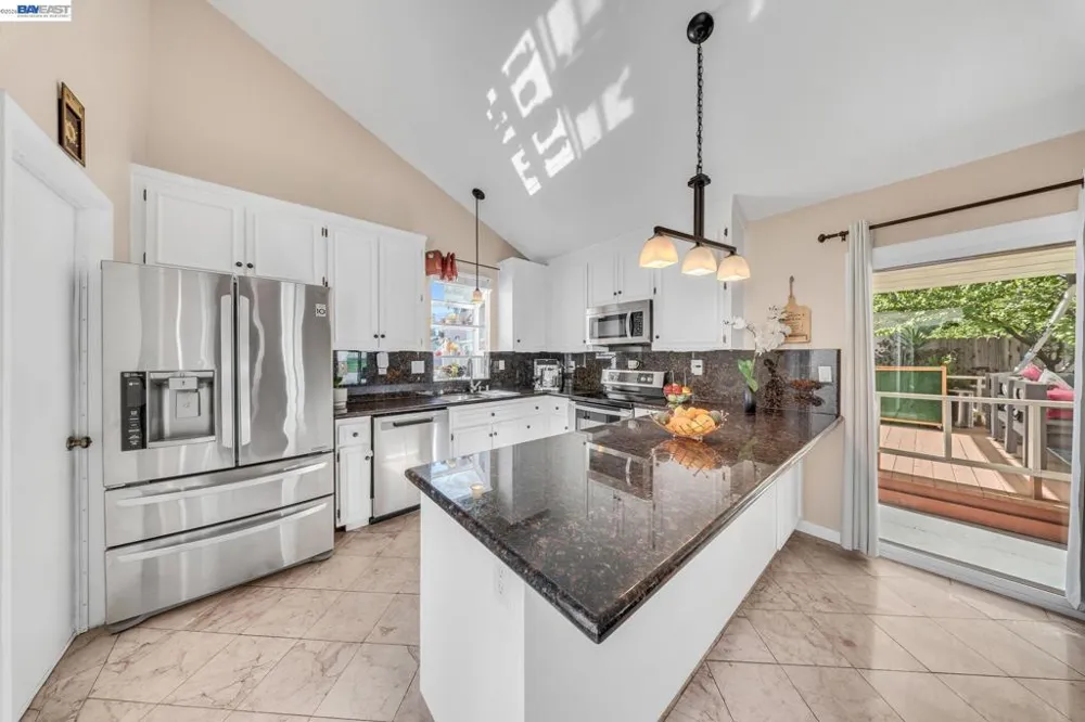 2106 Grackle Ct Union City, CA 94587