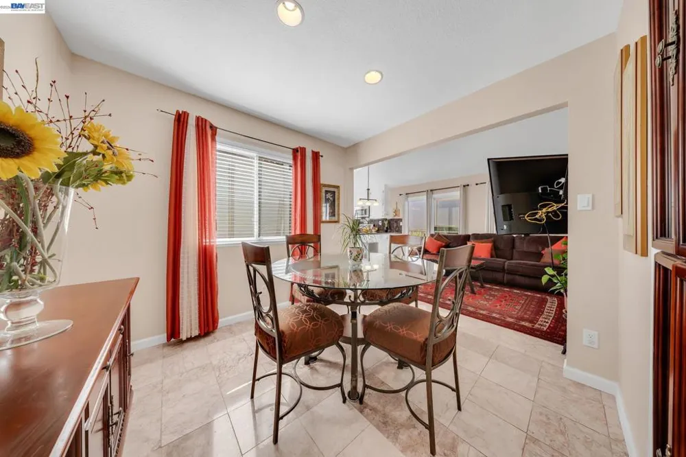2106 Grackle Ct Union City, CA 94587