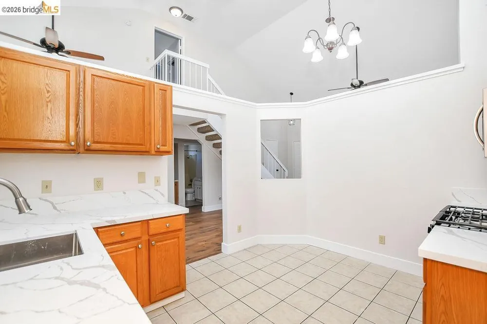 833 Oakwood Way Oakley, CA 94561
